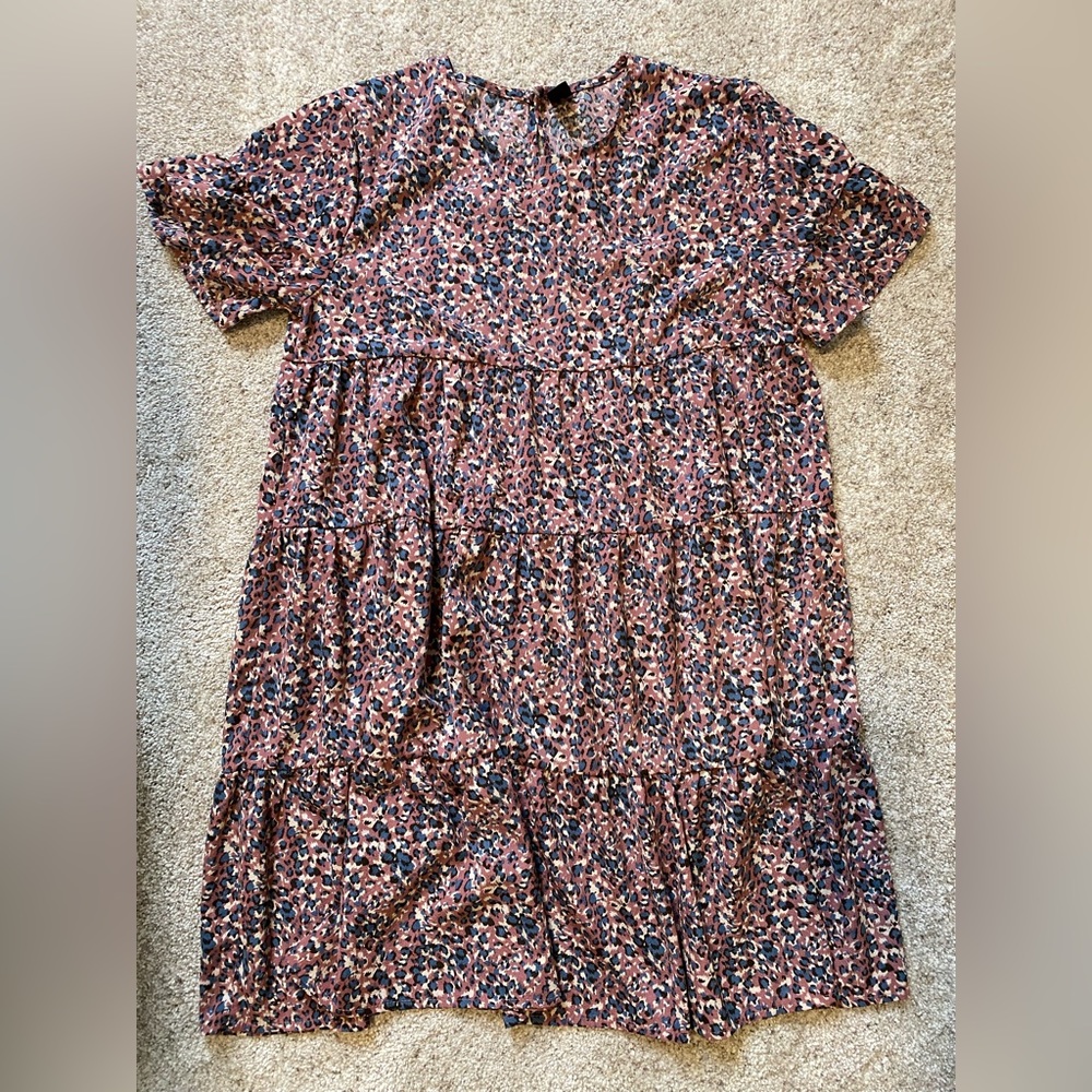 Shein Cheetah Patterned flowy dress